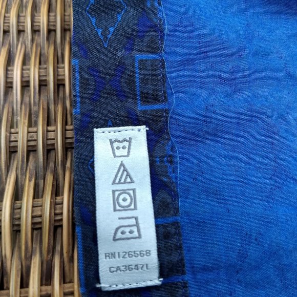 blue geometric diamonds patterned dress shirt - Picture 10 of 10